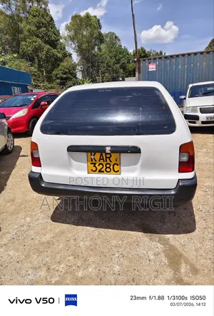 Toyota Corolla 1997 White