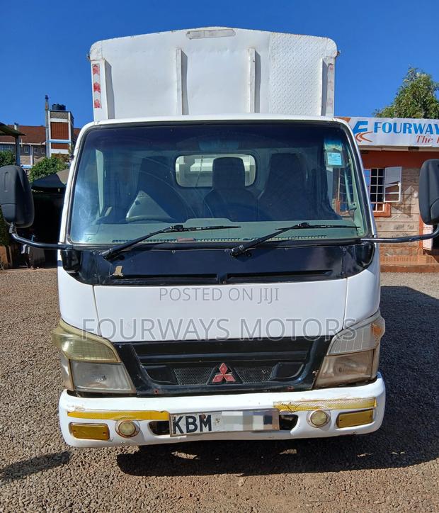 Mitsubishi Fuso - thumbnail 3