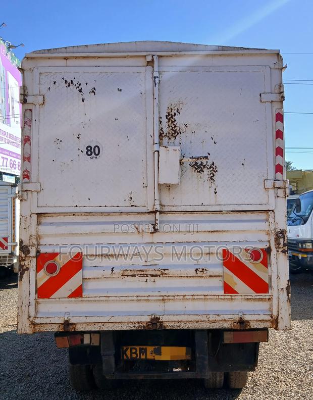 Mitsubishi Fuso - thumbnail 5