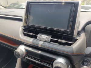 Toyota RAV4 Adventure 2019 Green