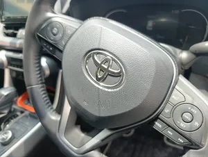 Toyota RAV4 Adventure 2019 Green