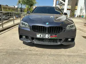 BMW 520i 2016 Black