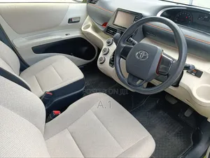 Toyota Sienta 1.5 FWD 2019 Teal