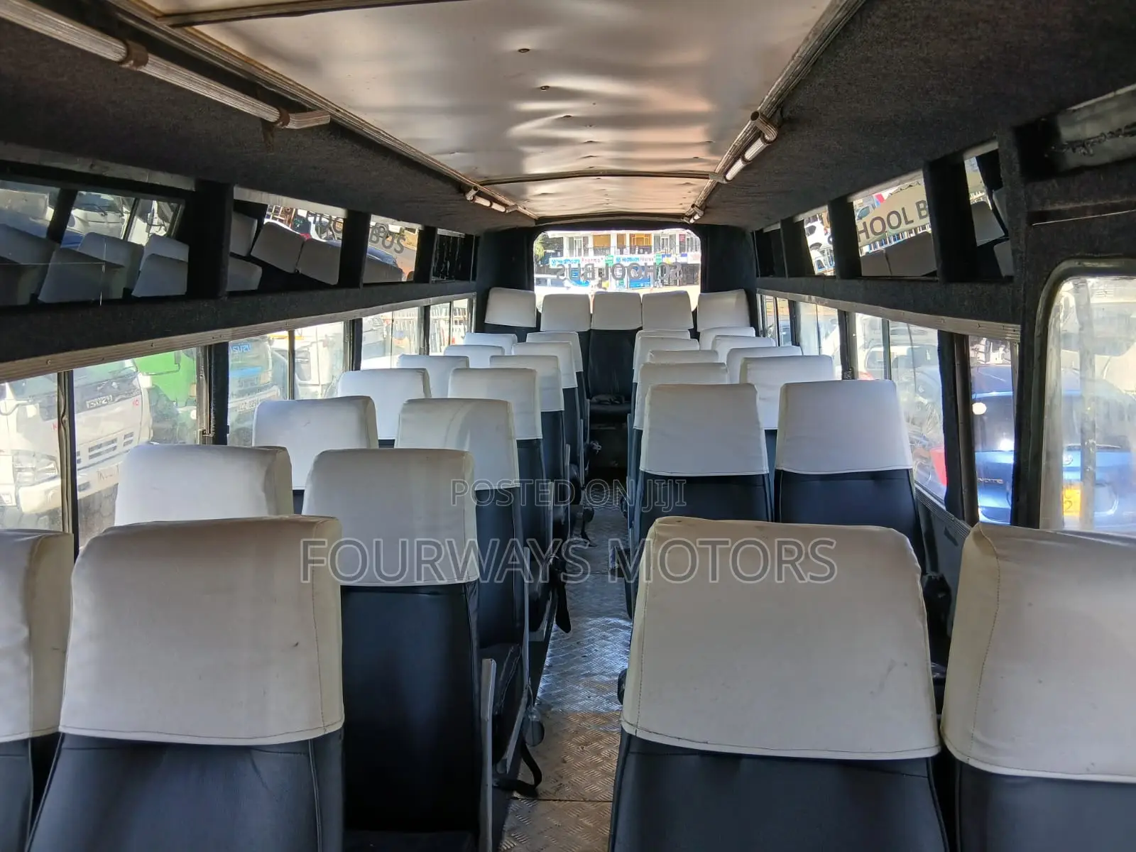 Isuzu NQR 2014 Yellow