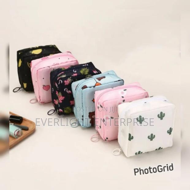 Quality Sanitary Pad Pouch
