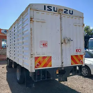Isuzu NMR 2021