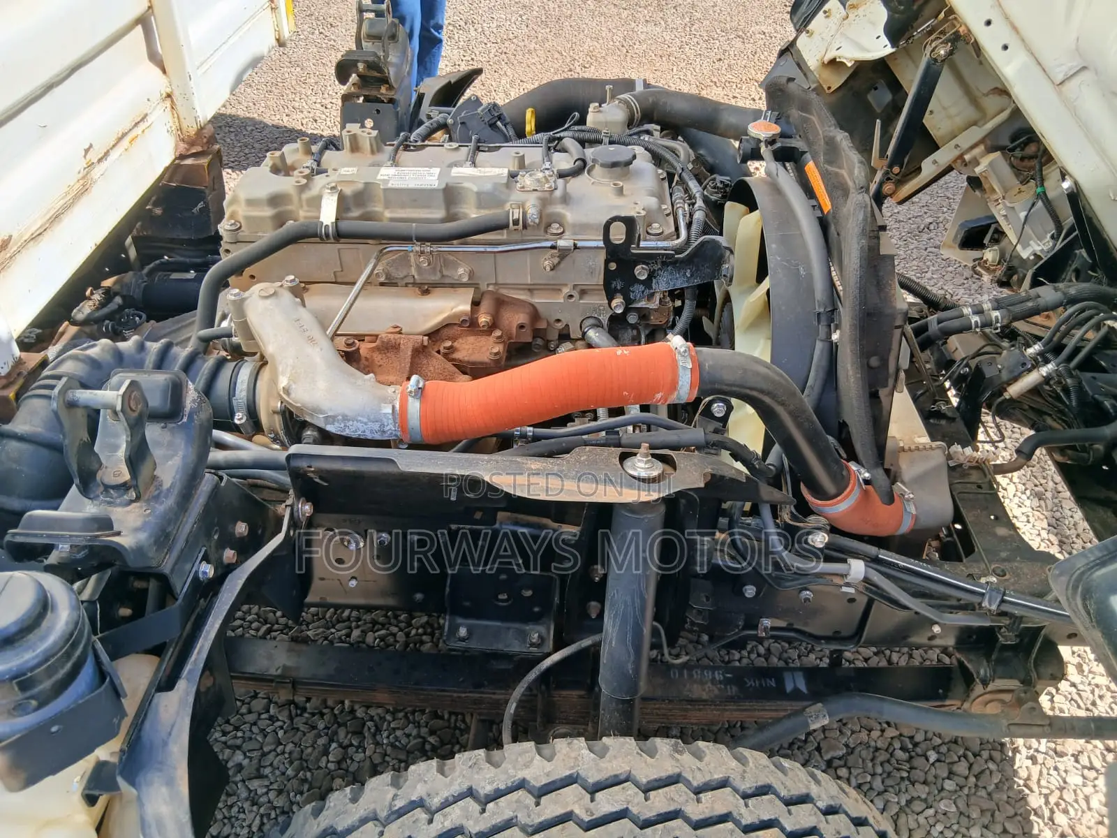 Isuzu NMR 2021