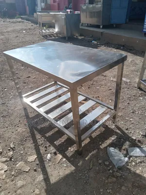 Packaging Table 2*4 Ft