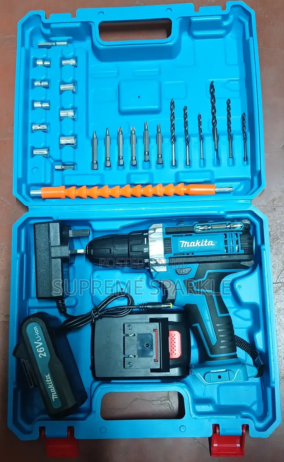 Makita 26v Cordless Electric Drill Set.