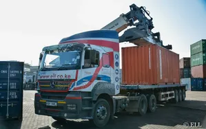 Transit Trailers With Uplifting Cranes Are Ready for Jobs