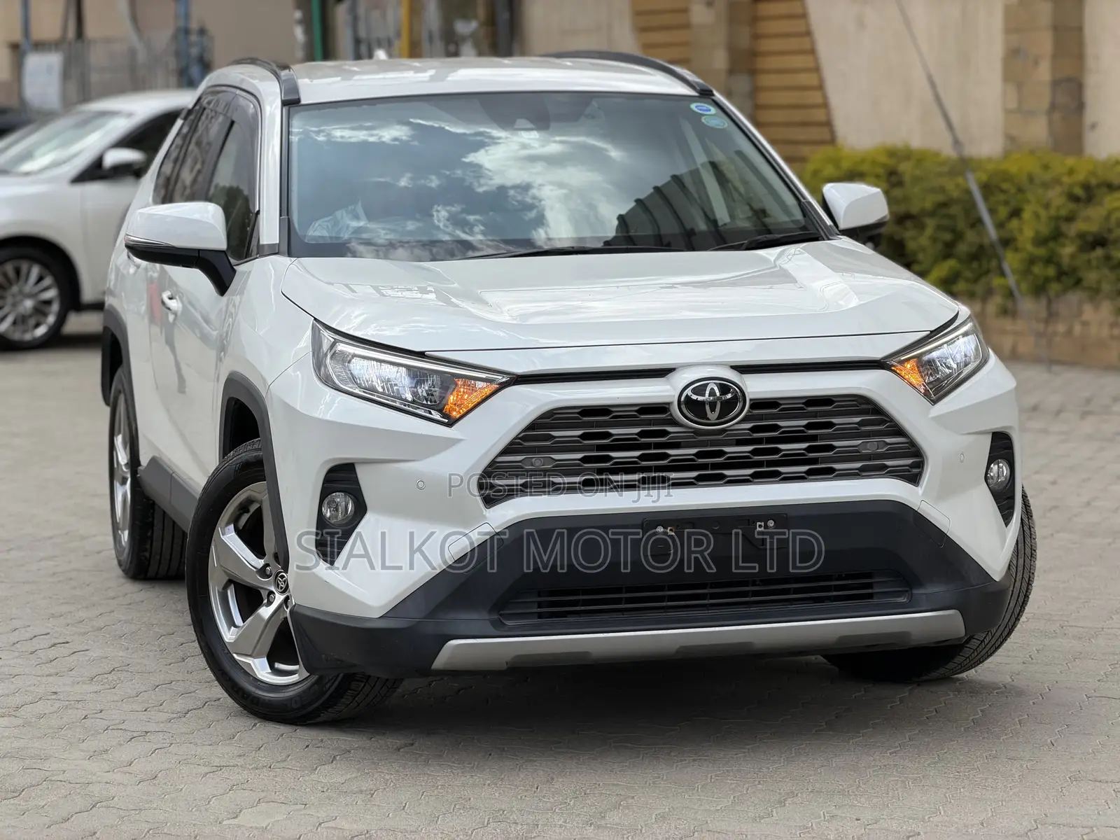 Toyota RAV4 2020 White