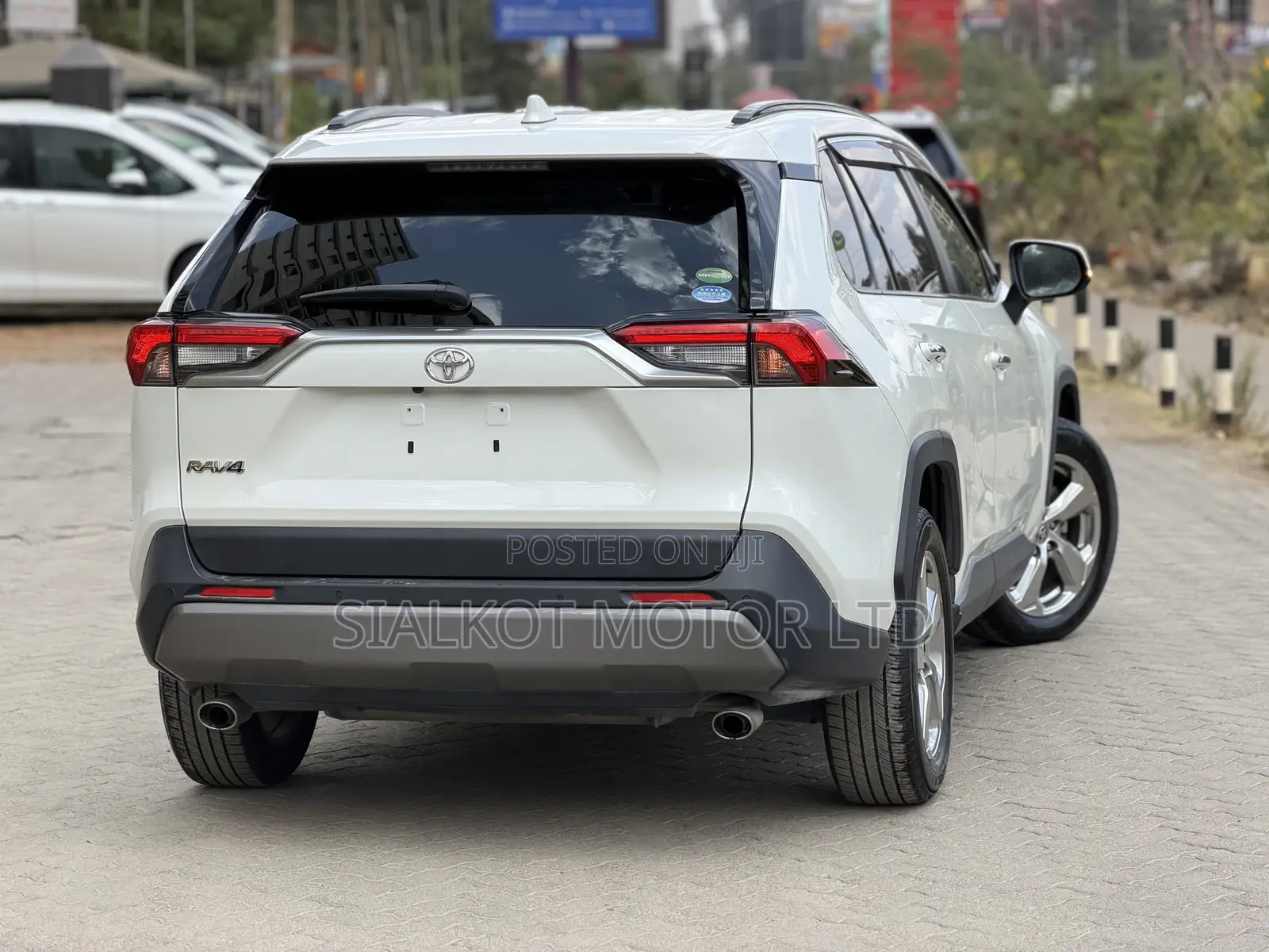 Toyota RAV4 2020 White
