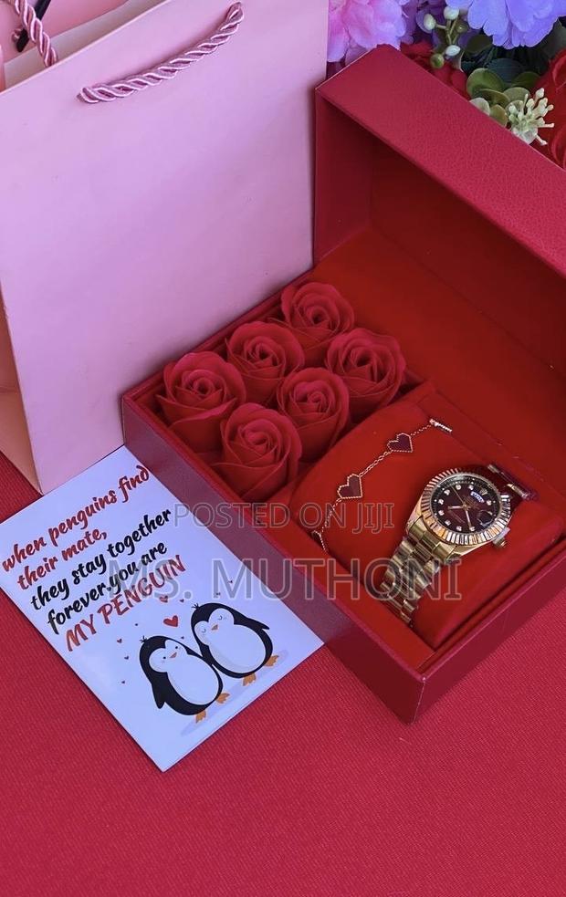 Roses Rolex Valentines / Birthday Gift Set for Her - thumbnail 6