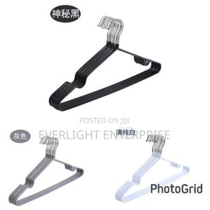 10 PCS Non Slip Hangers - thumbnail 2