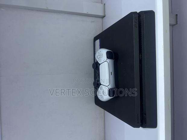 Ps 4 Slim Chipped - main view