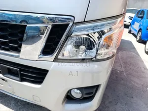 Nissan Caravan (Urvan) 2018 Silver
