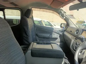 Nissan Caravan (Urvan) 2018 Silver