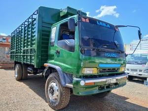 Green Isuzu FVR - main view