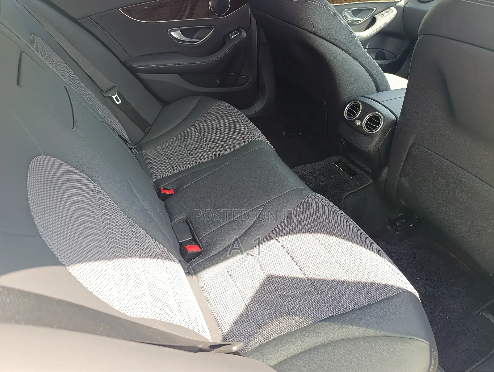 Mercedes-Benz C200 2018 White