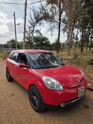 Mazda Verisa 2009 Red