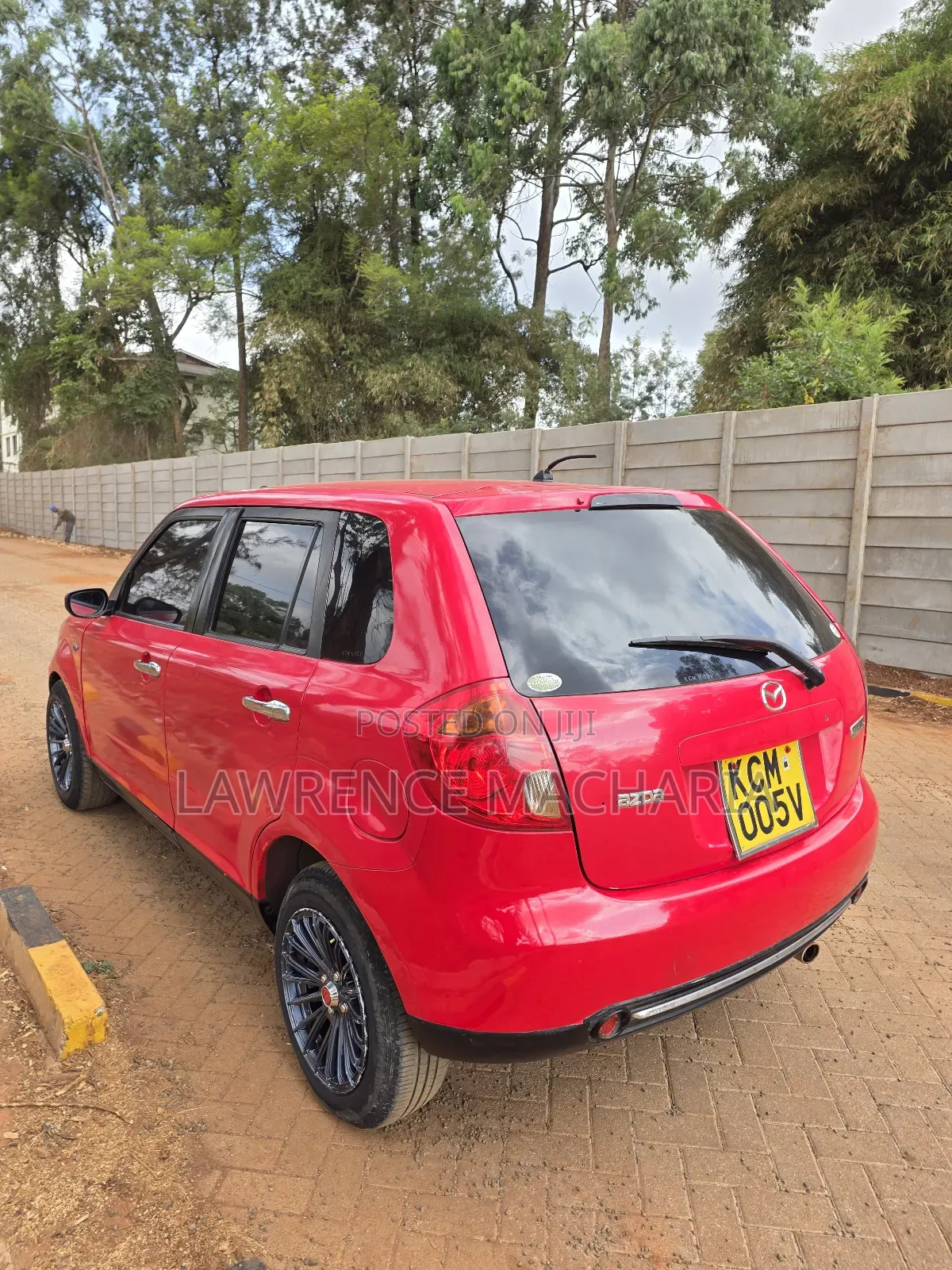 Mazda Verisa 2009 Red