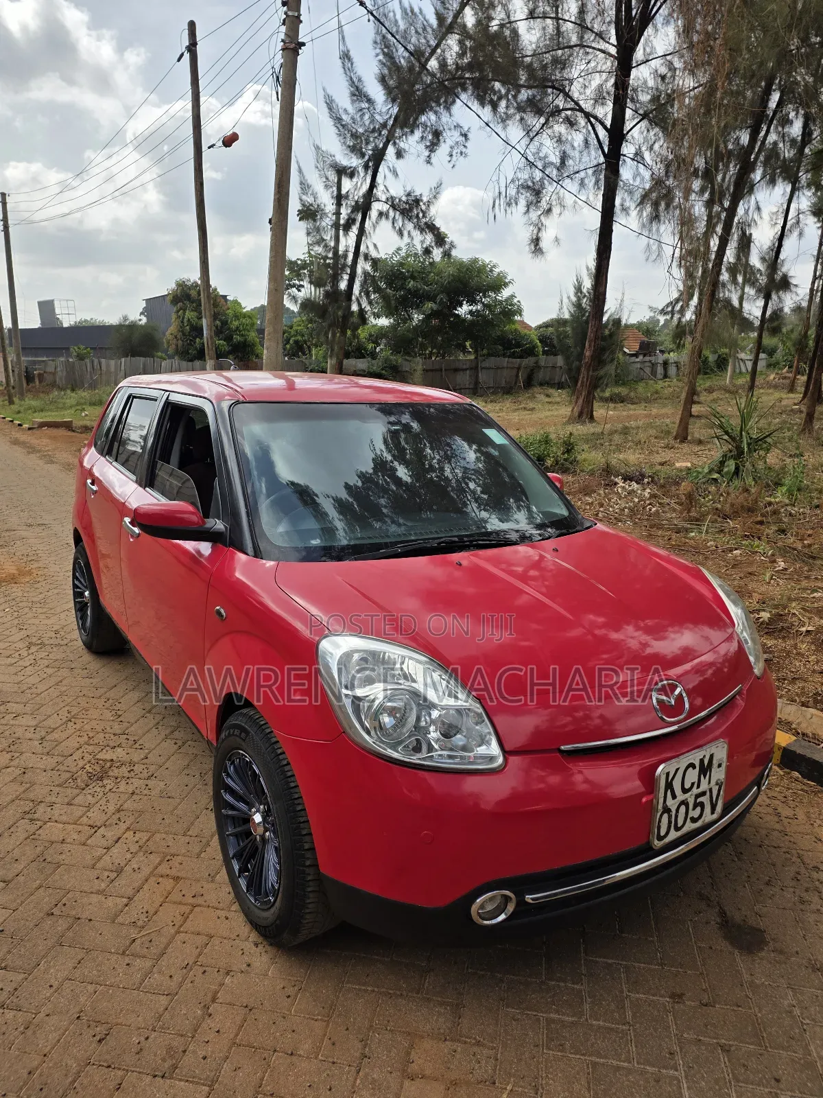 Mazda Verisa 2009 Red