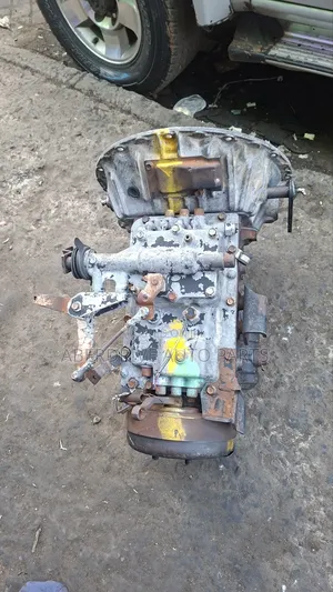 Gearbox Isuzu Frr, 5 Speed.