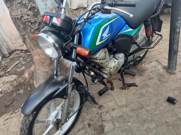 New Honda CB 2022 Blue - thumbnail 2