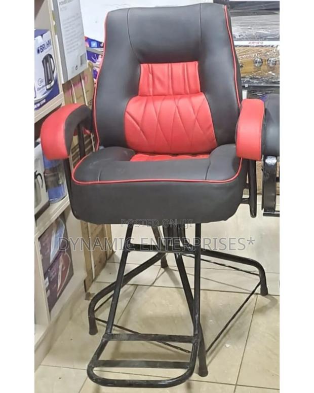 Barber Chair - main view