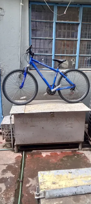 Ex Uk Size 26 Aluminum Apollo Mountain Bike 21speed