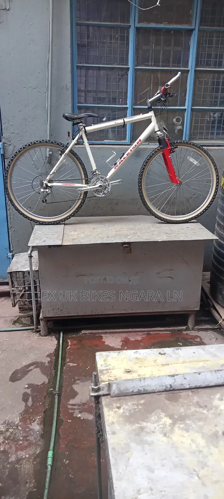 Ex Uk Size 26 Raleigh MTB 24 Speed