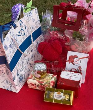 Ladies Valentine's Gift Set - thumbnail 2