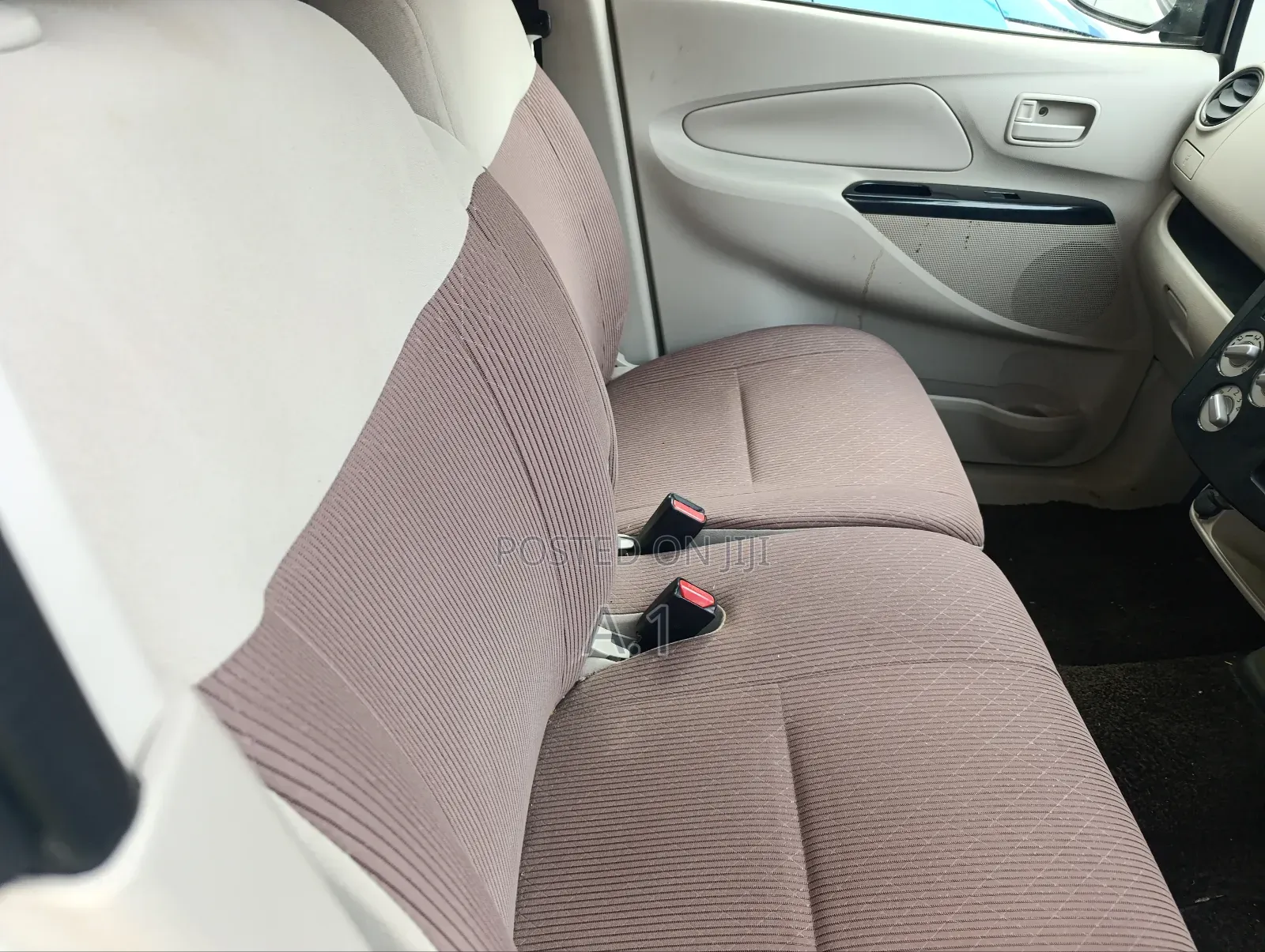 Mitsubishi EK Wagon 660 FWD 2018 White