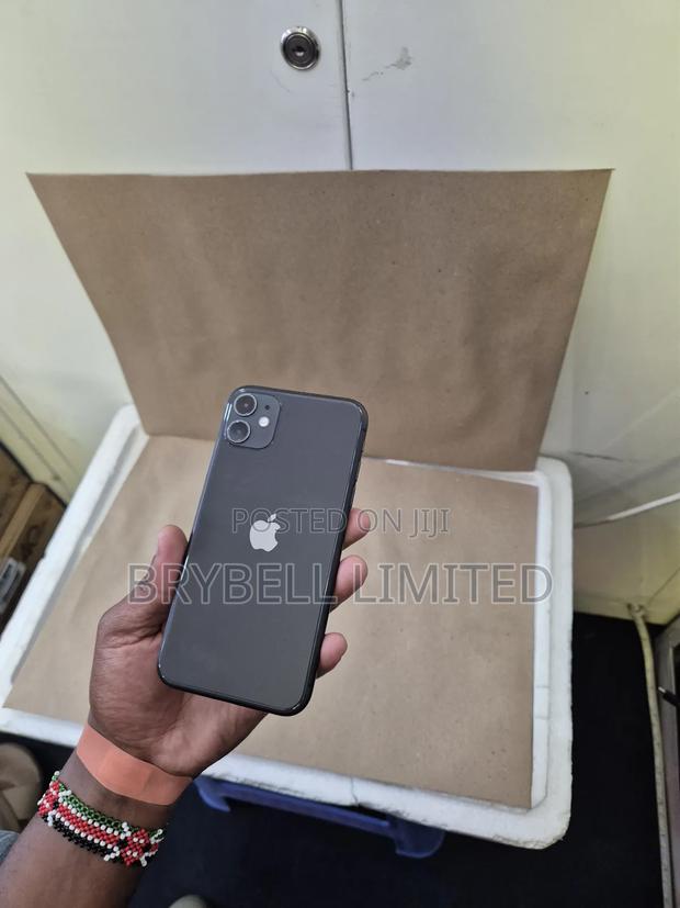 Apple iPhone 11 128 GB Black - thumbnail 13