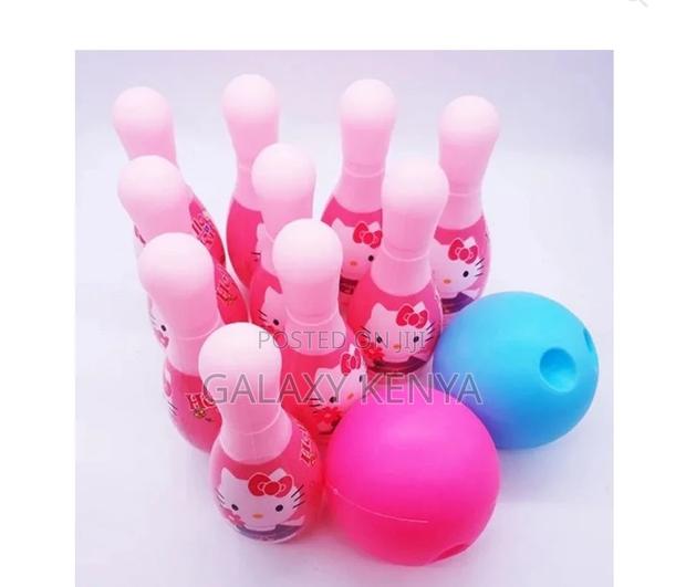 Hello Kitty Bowling Set Indoor Outdoor Fun Game