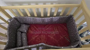 Baby Crib/Bed