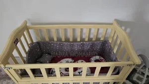 Baby Crib/Bed