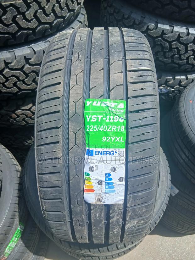 225/40zr18 Yusta Tires {Racing} - main view