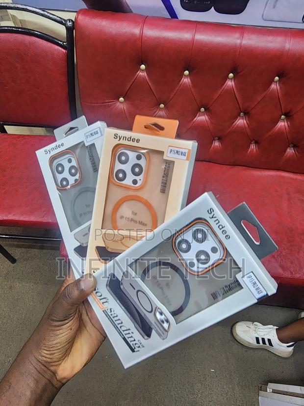 iPhone 15 Pro Max - main view