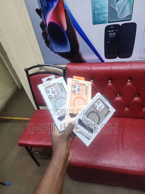 iPhone 15 Pro Max - thumbnail 3