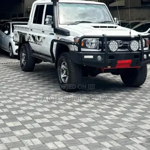 Toyota Land Cruiser 79 Series 2019 White