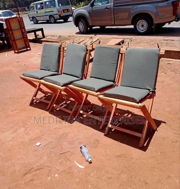 Foldable Outdoor Mahogany Chairs With Cushions