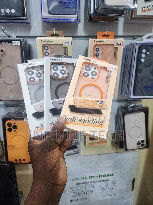 iPhone 16 Pro Max - thumbnail 3