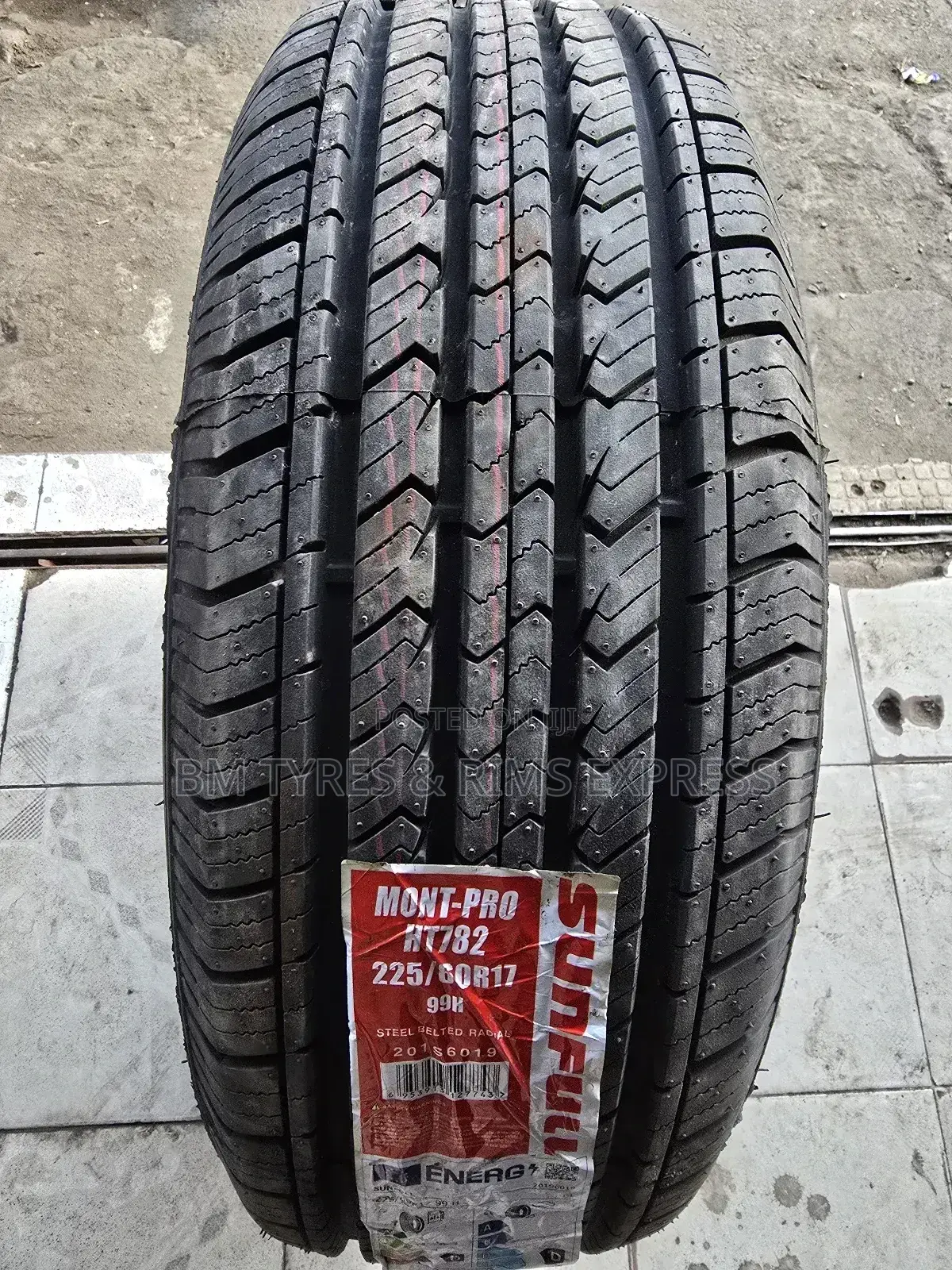 225 /60 R17 Sunfull Tyres (Highway Terrein)