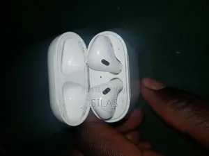 Apple 4th Generation Earpords