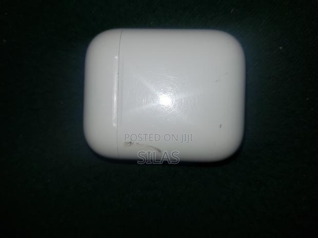 Apple 4th Generation Earpords - thumbnail 5