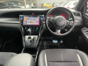 Toyota Harrier 2.0 2019 Black