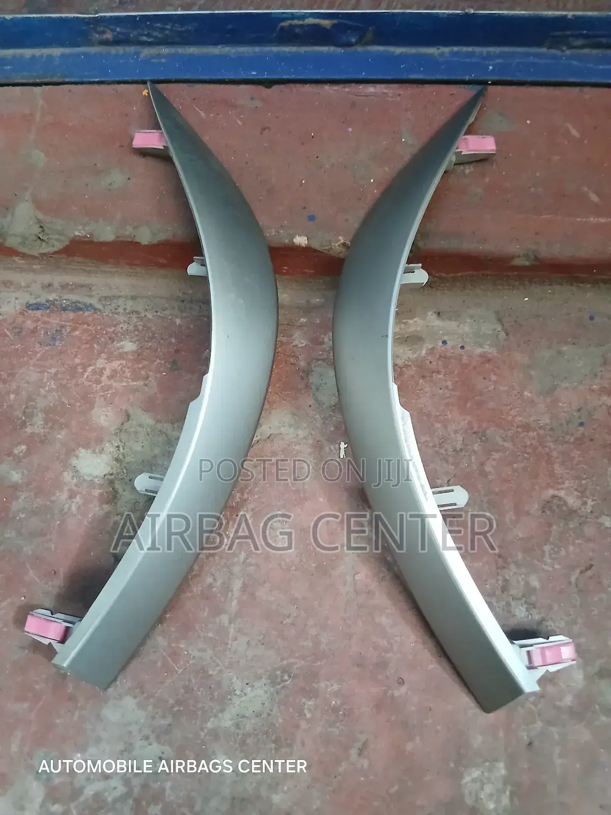 Auris Radio Trim