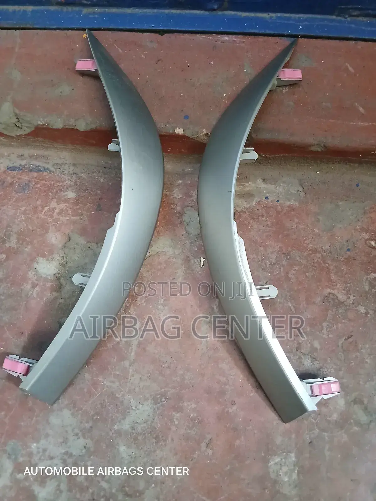 Auris Radio Trim