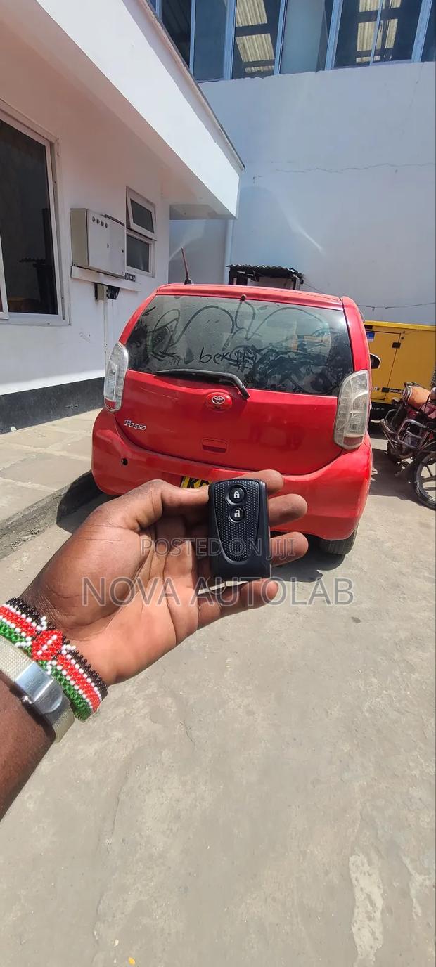Toyota Passo Keys - thumbnail 3